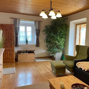 Uriges Mit Blick Auf Apartment